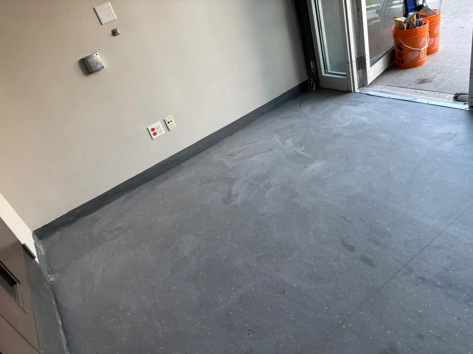 Commercial Epoxy Flake Flooring